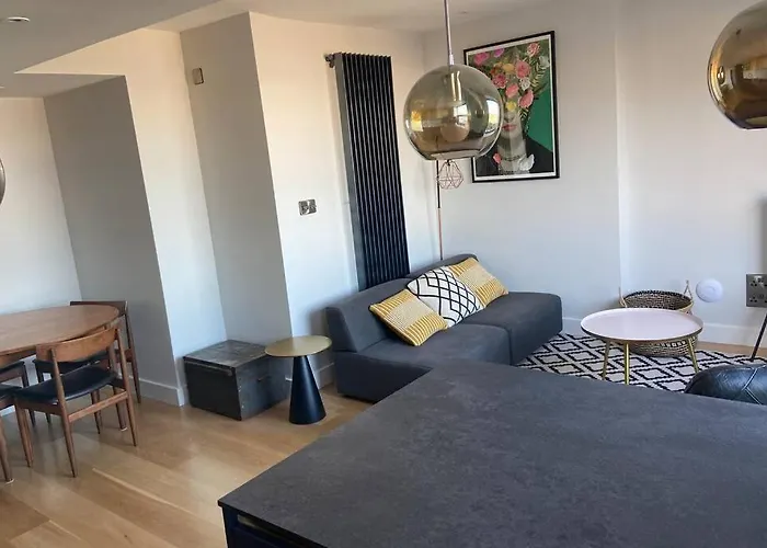 Beachside Apartment In The Centre Of Town